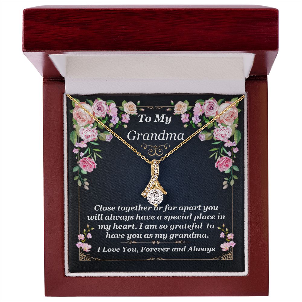 Grandma Alluring Beauty Necklace