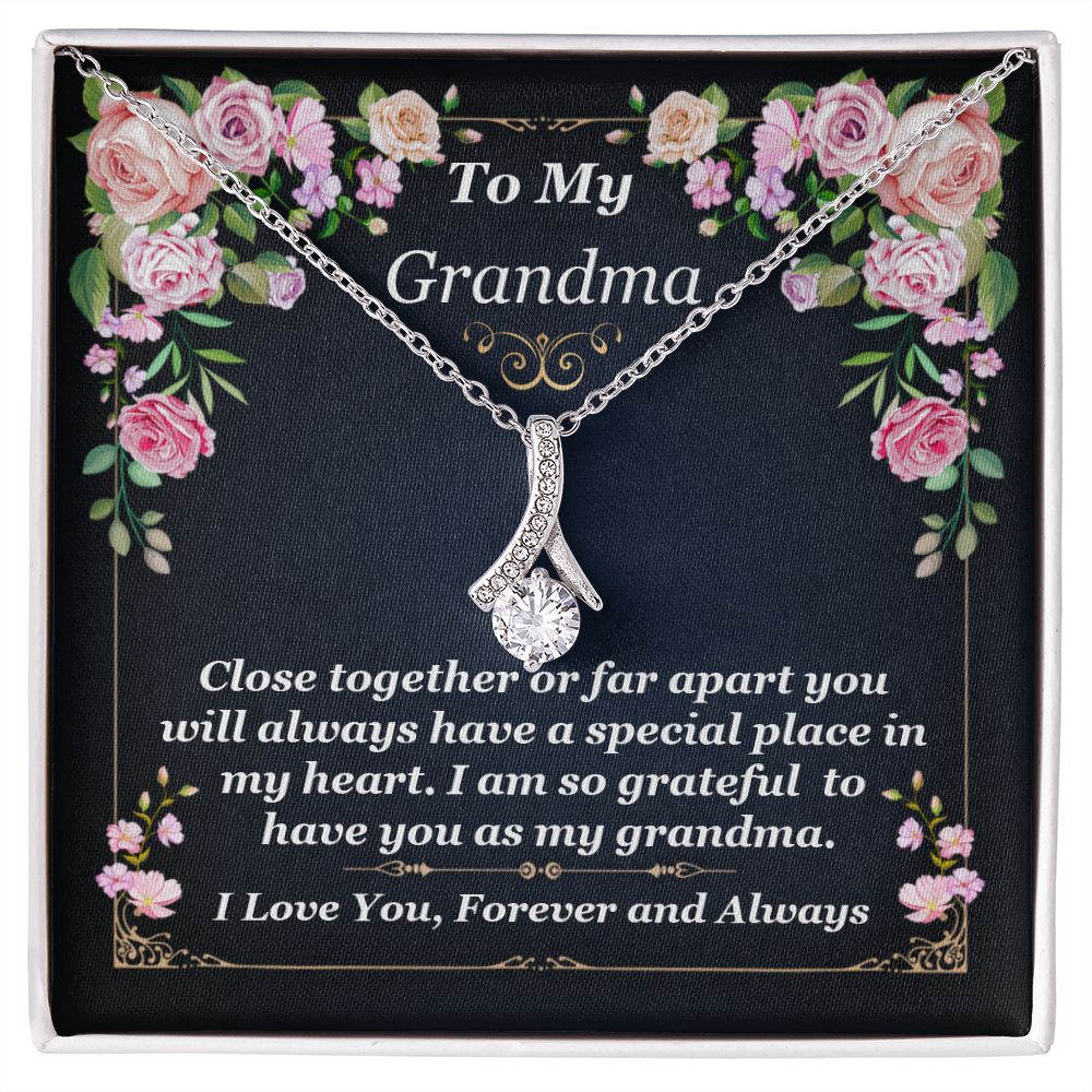 Grandma Alluring Beauty Necklace